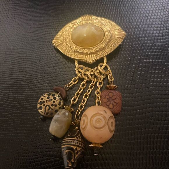 Vintage Brooch beaded excellent piece - Picture 9 of 13